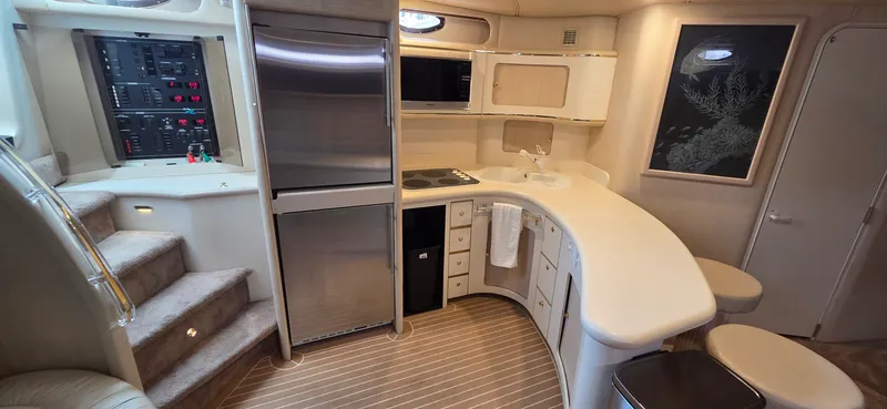 Slide: The Image of Sea Ray 630 Super Sun Sport 1995 - 15