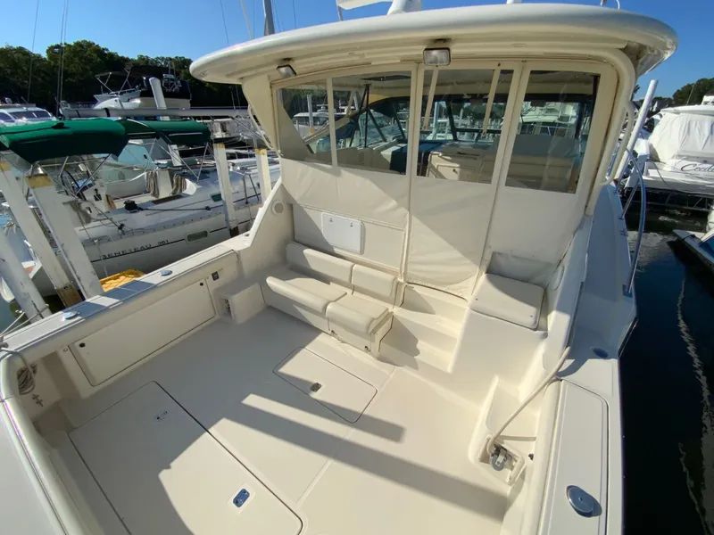 Slide: The Image of Tiara 4100 Open 1998 - 9