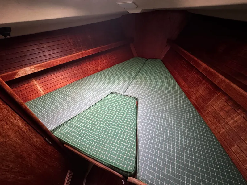 Slide: The Image of C&C Yachts 40 Tall Rig Deep Keel 1981 - 45