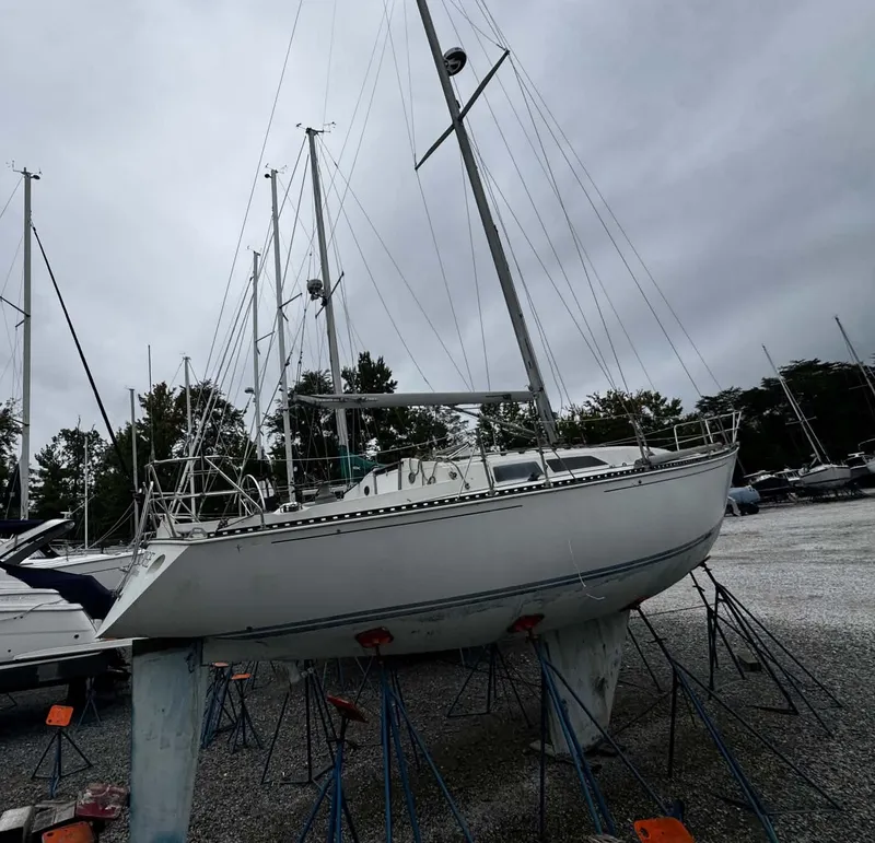 Slide: The Image of C&C Yachts 40 Tall Rig Deep Keel 1981 - 6