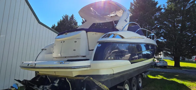 Slide: The Image of Monterey 350 Sport Yacht 2008 - 6