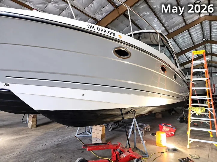 Slide: The Image of Monterey 340 Sport Yacht 2009 - 0