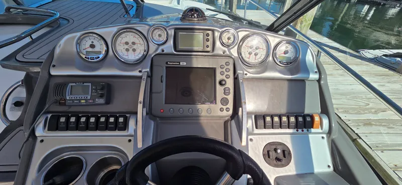 Slide: The Image of Monterey 340 Sport Yacht 2009 - 14