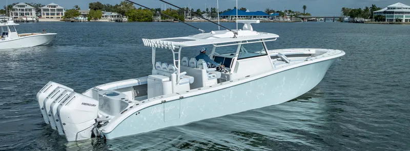 The Image of Yellowfin 42 Offshore 2027 - 0