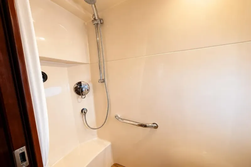 Slide: The Image of Sea Ray 48 Sundancer 2007 - 14