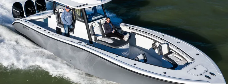 The Image of Yellowfin 36 Offshore 2027 - 0
