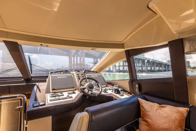 Slide: The Image of Azimut 64 2016 - 18