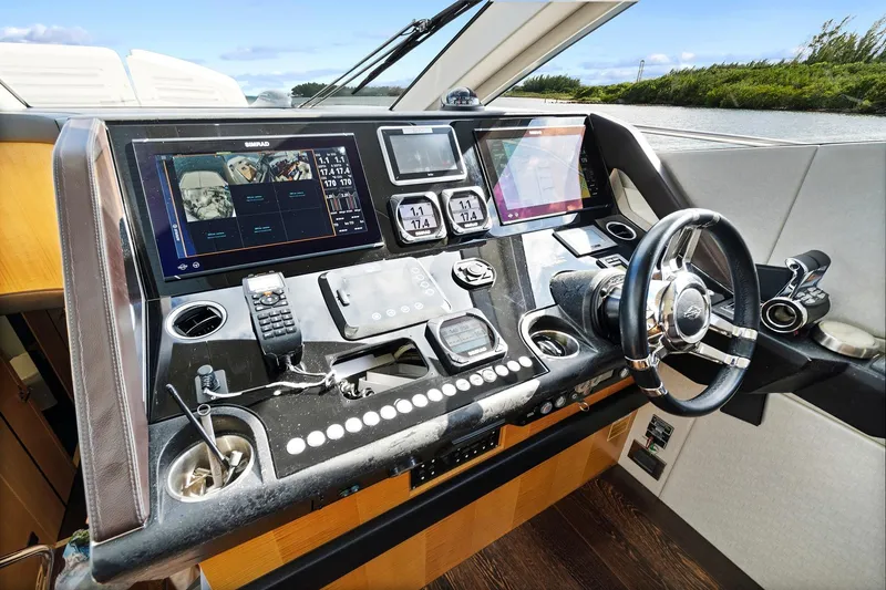 Slide: The Image of Sunseeker 68 Sport Yacht 2016 - 28