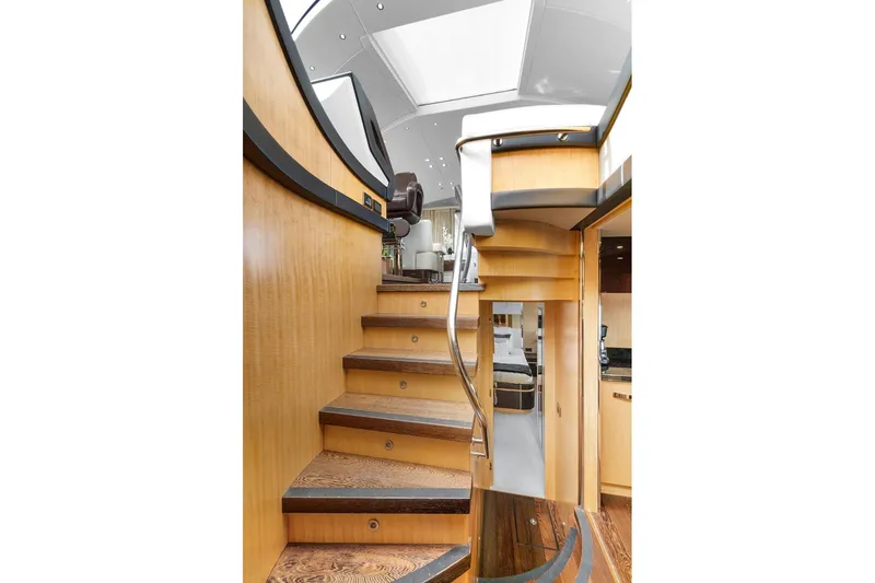 Slide: The Image of Sunseeker 68 Sport Yacht 2016 - 30
