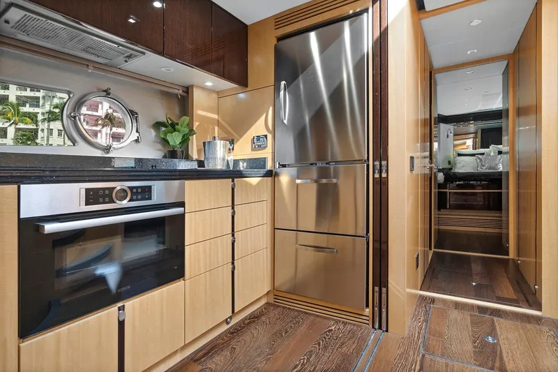 Slide: The Image of Sunseeker 68 Sport Yacht 2016 - 25