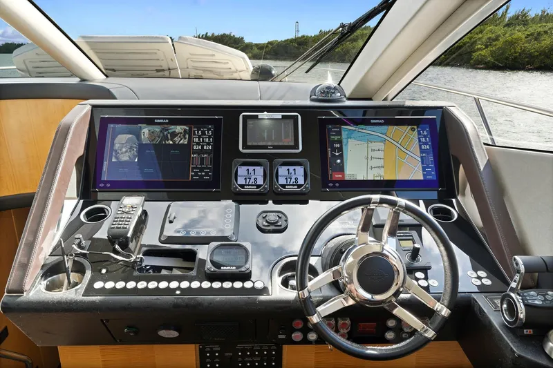 Slide: The Image of Sunseeker 68 Sport Yacht 2016 - 27