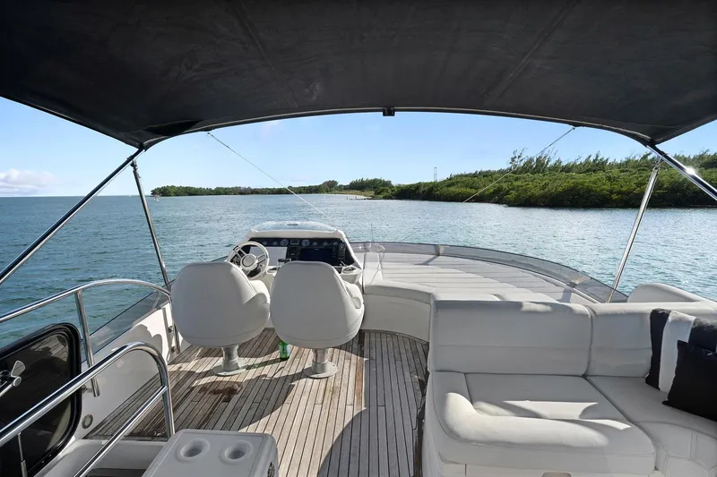 Slide: The Image of Sunseeker 68 Sport Yacht 2016 - 13