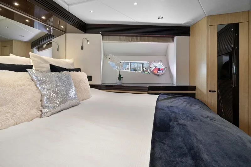 Slide: The Image of Sunseeker 68 Sport Yacht 2016 - 38