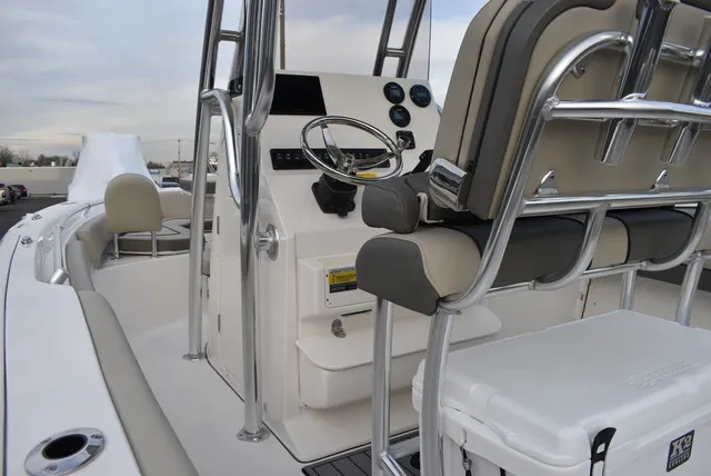 Slide: The Image of Key West Boats 219 FS 2026 - 11