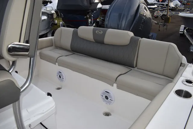 Slide: The Image of Key West Boats 219 FS 2026 - 18