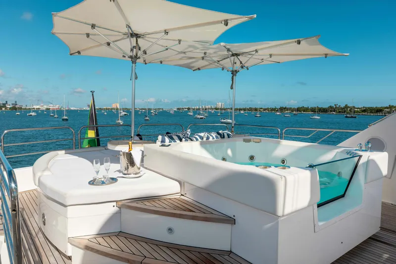 Slide: The Image of Sunseeker Sunseeker 131 Yacht 2010 - 34