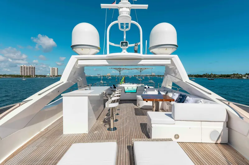 Slide: The Image of Sunseeker Sunseeker 131 Yacht 2010 - 31