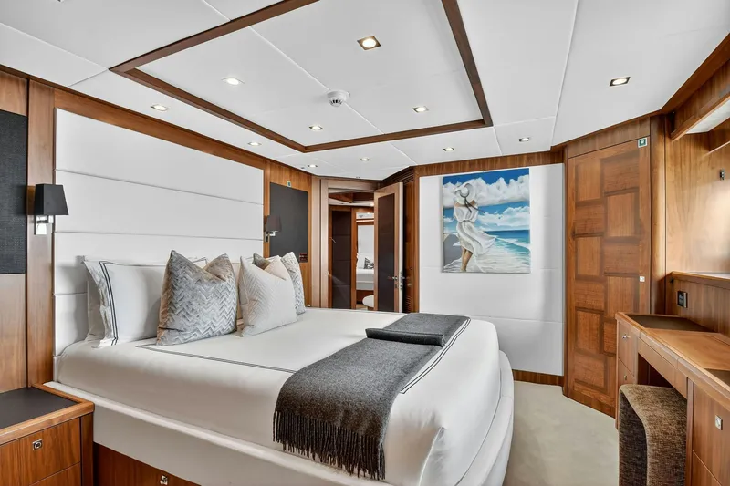 Slide: The Image of Sunseeker Sunseeker 131 Yacht 2010 - 14