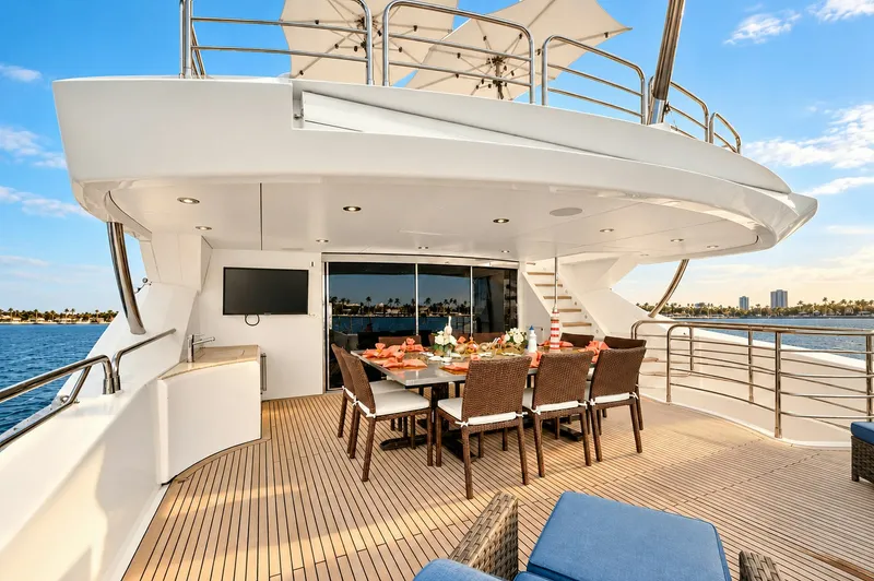 Slide: The Image of Sunseeker Sunseeker 131 Yacht 2010 - 26