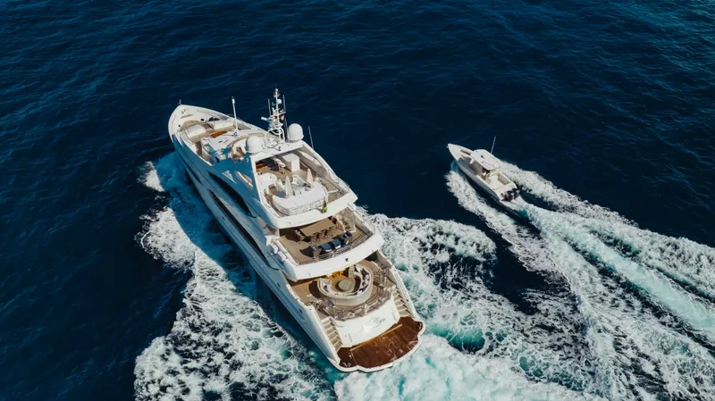 Slide: The Image of Sunseeker Sunseeker 131 Yacht 2010 - 39