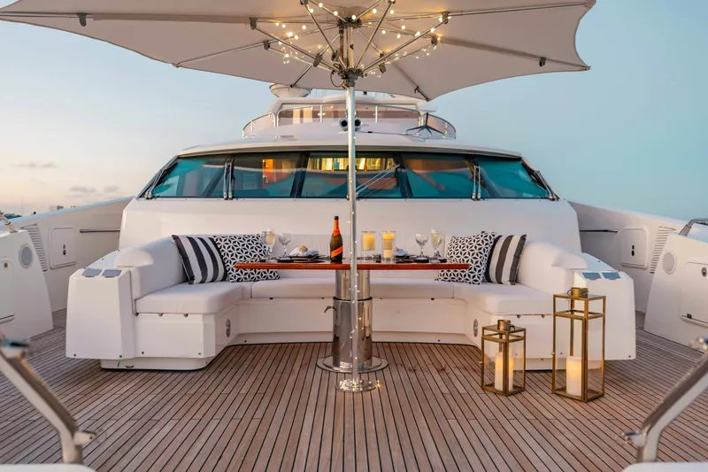 Slide: The Image of Sunseeker Sunseeker 131 Yacht 2010 - 37