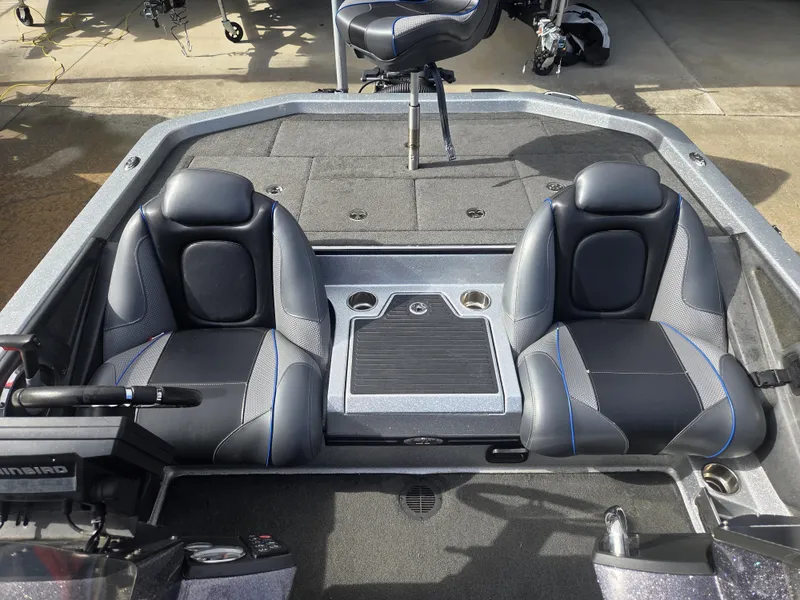 Slide: The Image of Ranger Z520C Comanche® 2016 - 14