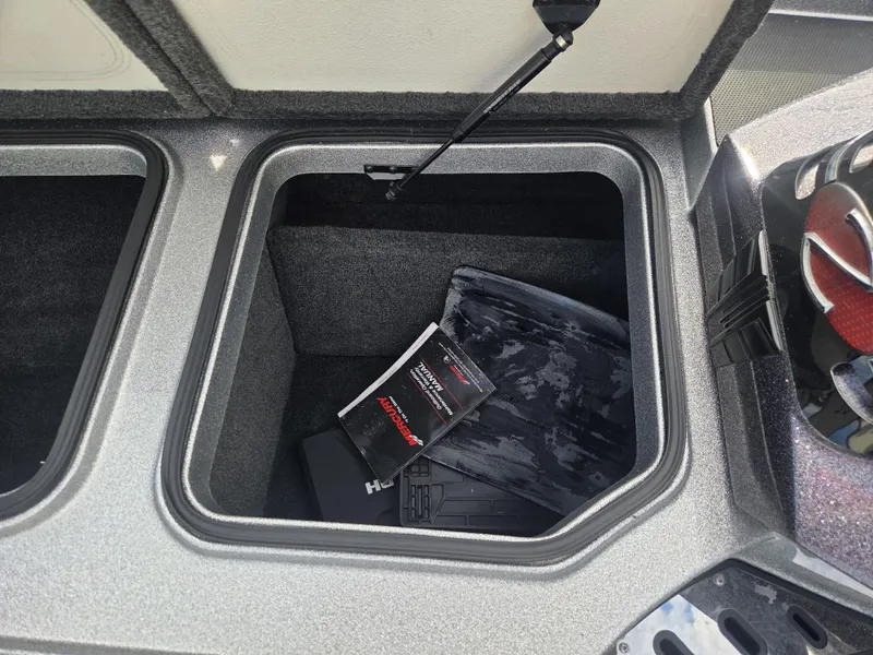 Slide: The Image of Ranger Z520C Comanche® 2016 - 11