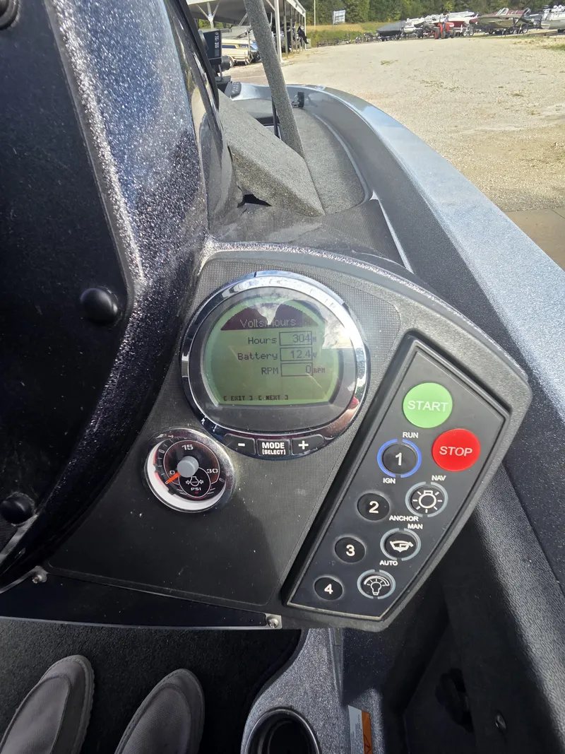 Slide: The Image of Ranger Z520C Comanche® 2016 - 18