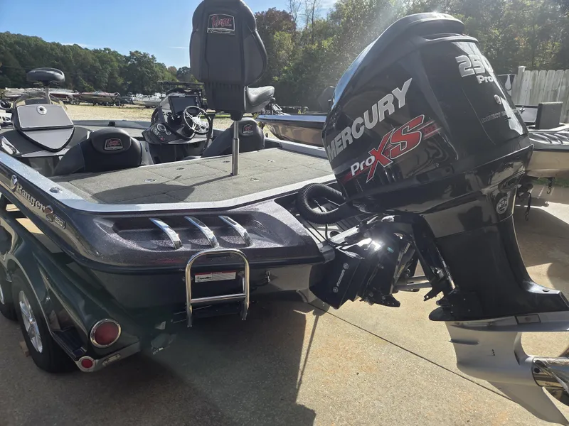Slide: The Image of Ranger Z520C Comanche® 2016 - 3