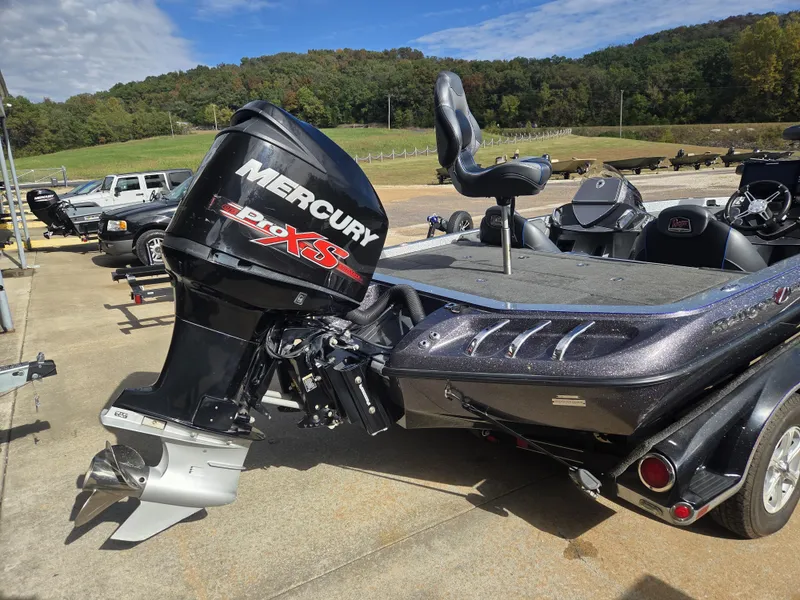 Slide: The Image of Ranger Z520C Comanche® 2016 - 4