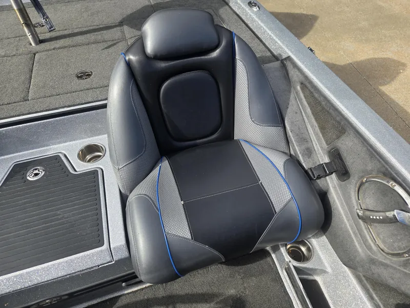 Slide: The Image of Ranger Z520C Comanche® 2016 - 15