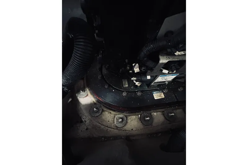 Slide: The Image of Meridian 441 Sedan 2013 - 16