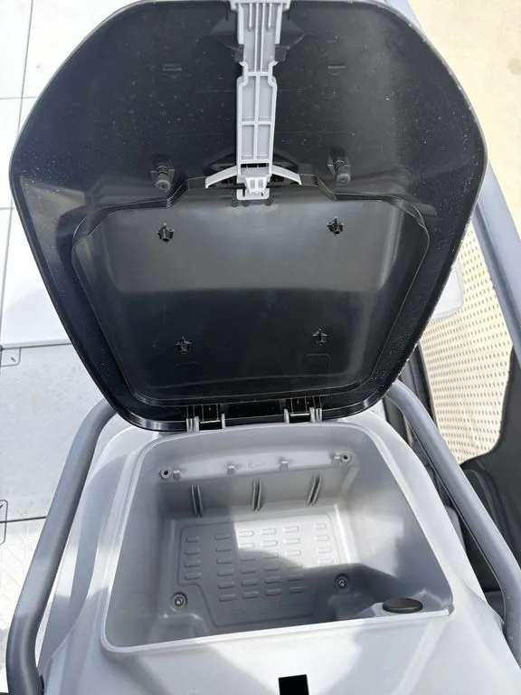 The Image of Sea-Doo Switch Sport 18 - 230 hp Painted 2025 - undefined