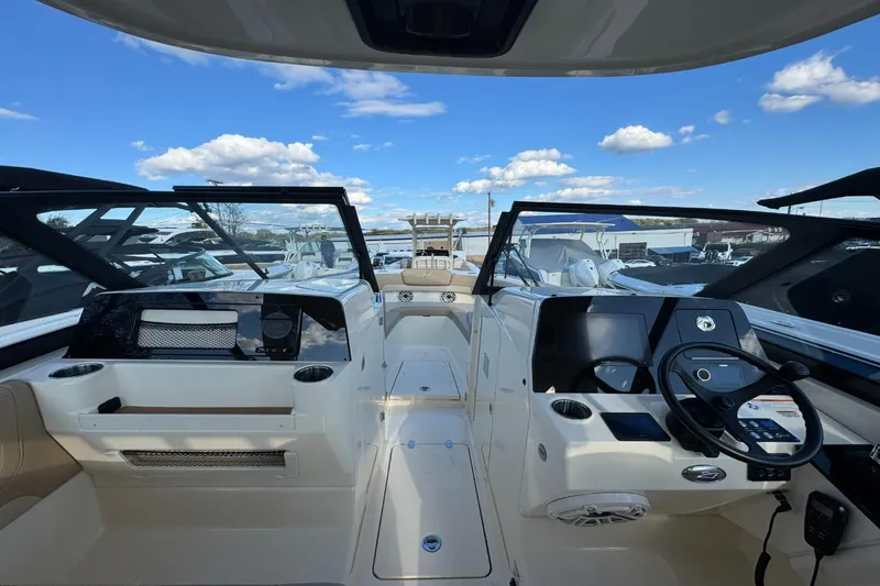 Slide: The Image of Scout 277 Dorado 2024 - 13