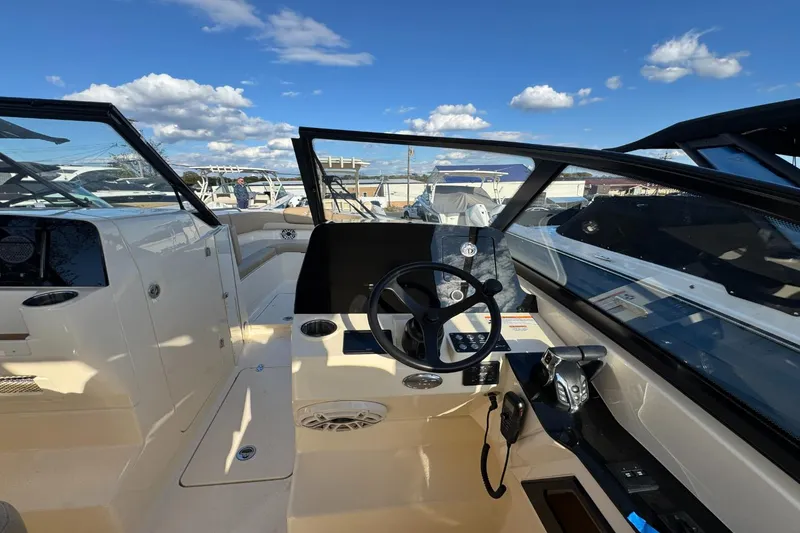 Slide: The Image of Scout 277 Dorado 2024 - 17