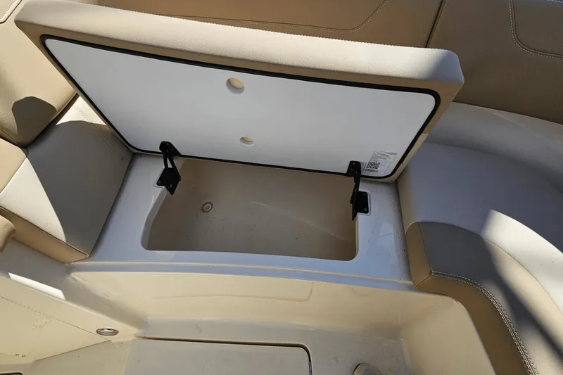 Slide: The Image of Scout 277 Dorado 2024 - 29