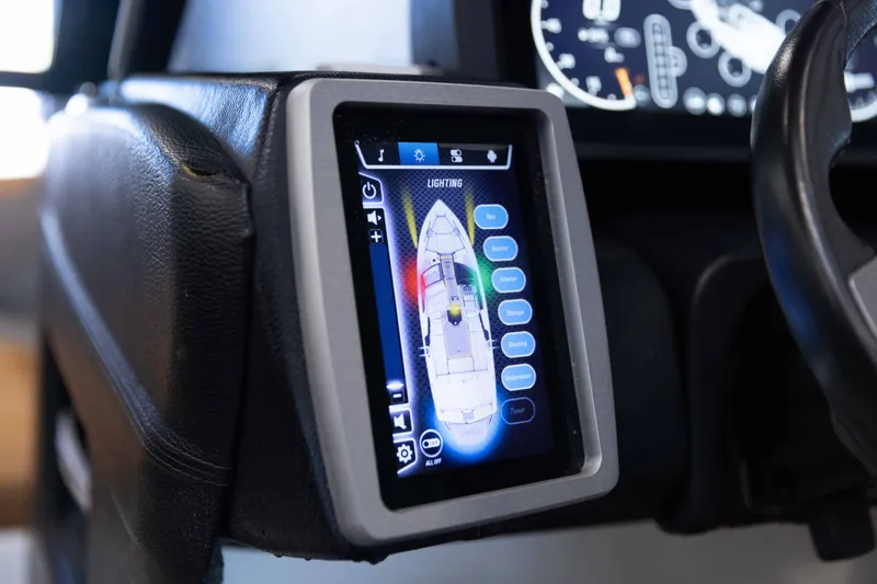 Slide: The Image of Malibu 23 LSV 2020 - 16