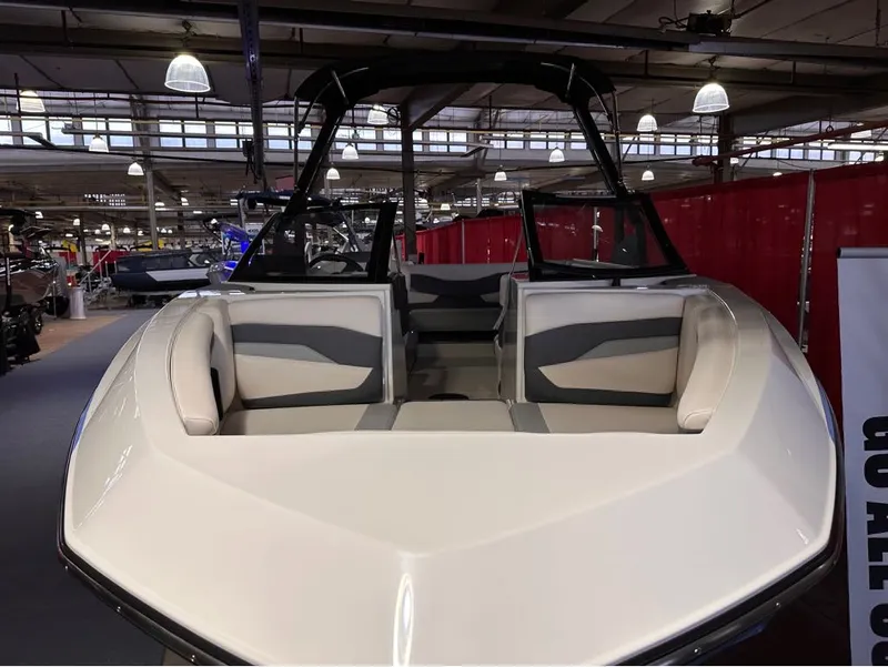 Slide: The Image of Axis Wake Research AXIS T220r 2024 - 37
