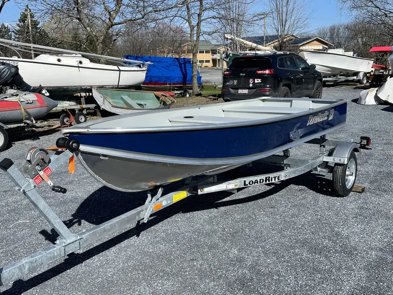 The Image of Duranautic 12' Utility V 2022 - undefined