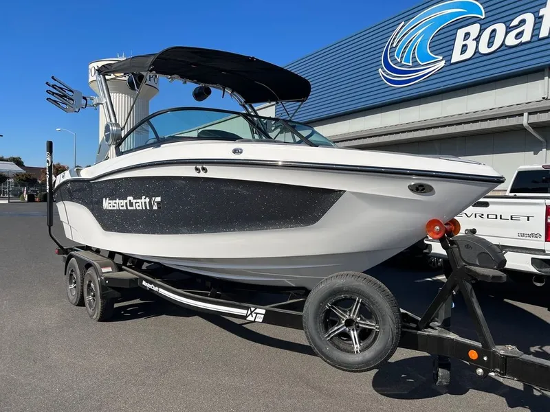 Slide: The Image of MasterCraft XT22 T 2024 - 3