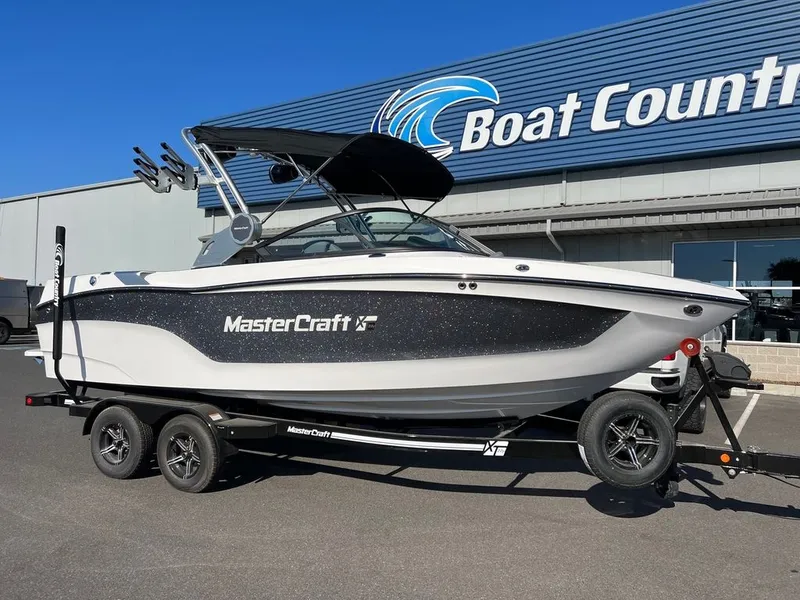 Slide: The Image of MasterCraft XT22 T 2024 - 2