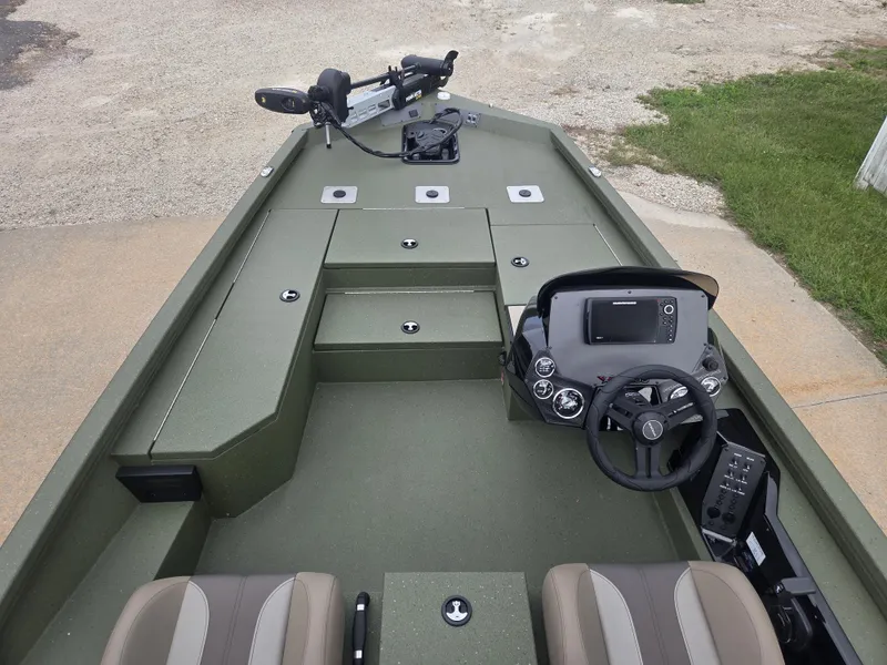 Slide: The Image of Vexus Defender 181 2026 - 9