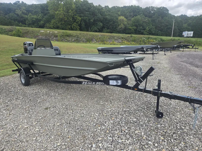 Slide: The Image of Southfork 1752 Sport Jet Boat 2027 - 4
