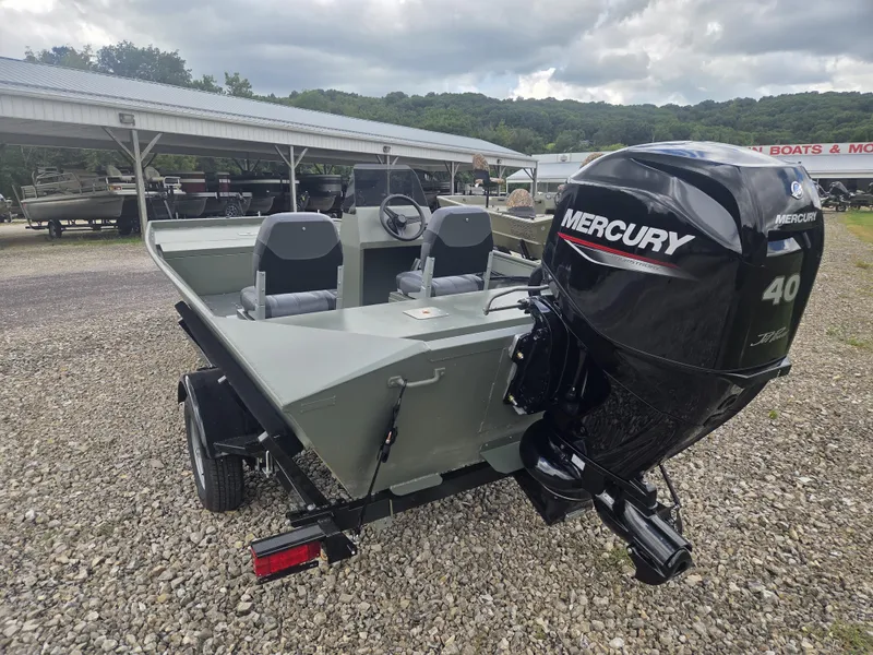 Slide: The Image of Southfork 1752 Sport Jet Boat 2027 - 1