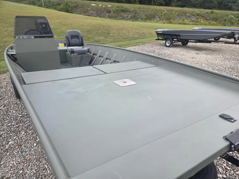 Slide: The Image of Southfork 1752 Sport Jet Boat 2027 - 5