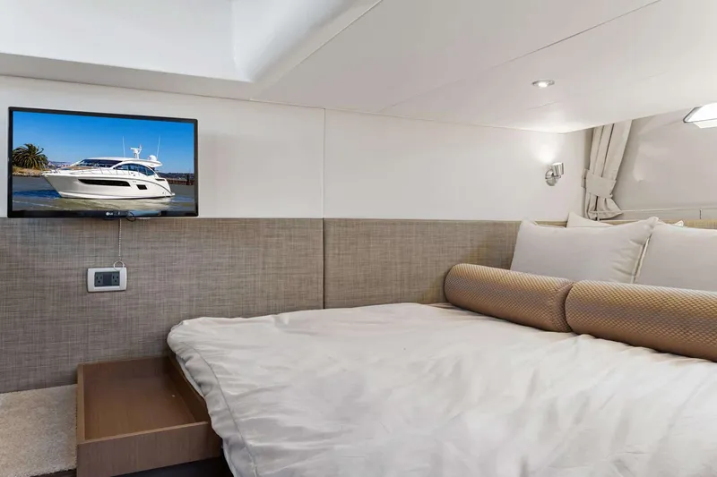 Slide: The Image of Sea Ray Sundancer 400 2017 - 79
