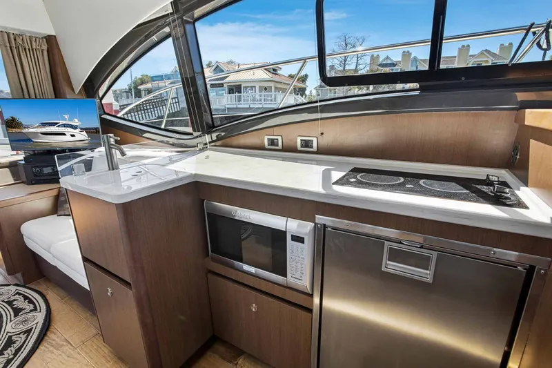 Slide: The Image of Sea Ray Sundancer 400 2017 - 29