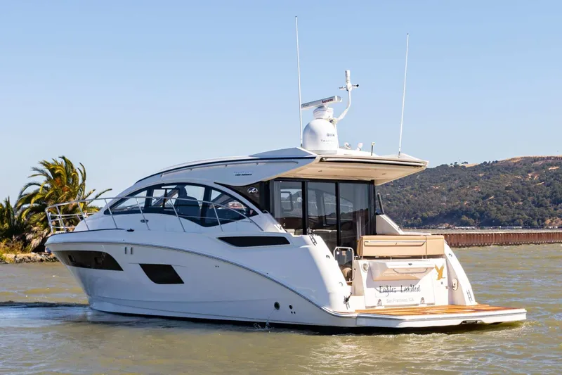 Slide: The Image of Sea Ray Sundancer 400 2017 - 4