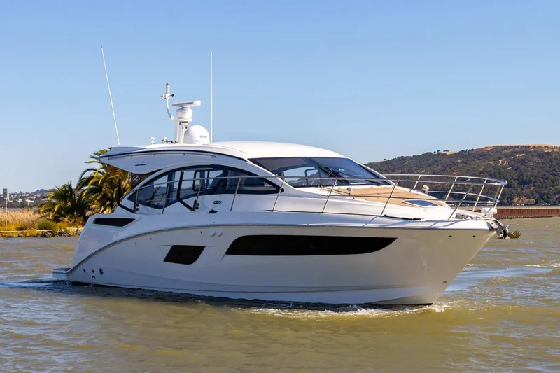 The Image of Sea Ray Sundancer 400 2017 - 0