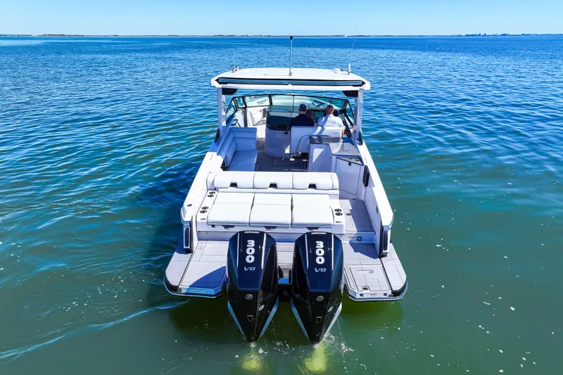 Slide: The Image of Aviara AV32 Outboard 2024 - 12